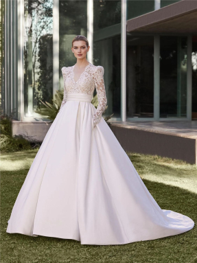 Pronovias Massy