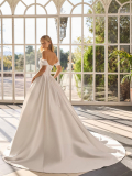  Luna Novias  2027