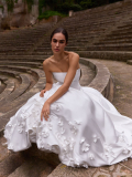  Pronovias  2027