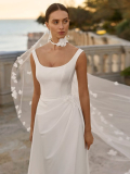  Luna Novias  2027